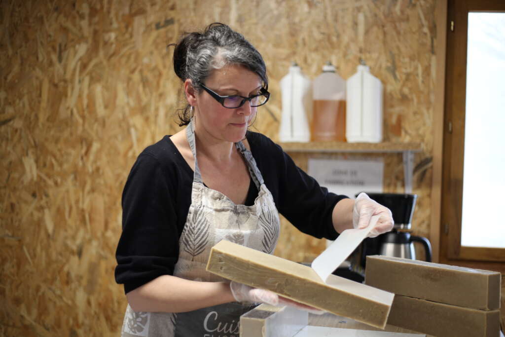 Démoulage du savon à froid